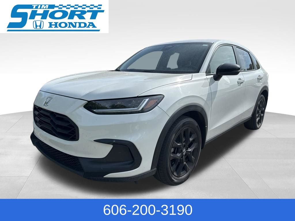 Used 2023 Honda HR-V Sport image 1
