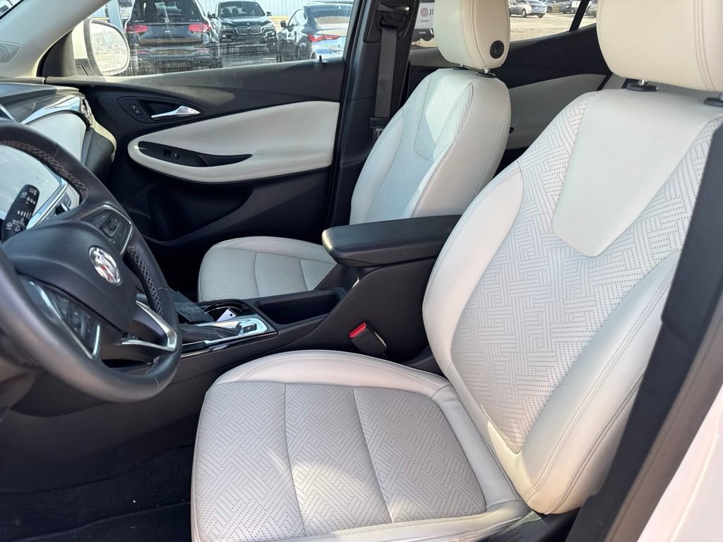 Used 2022 Buick Encore GX Essence w/ Advanced Technology Package FWD image 9