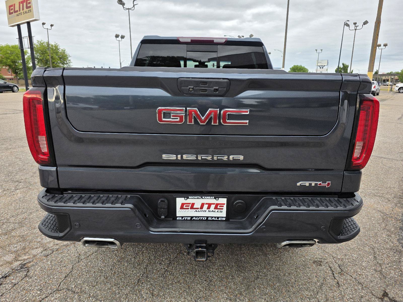 Used 2020 GMC Sierra 1500 AT4 w/ AT4 Premium Package AWD/4WD image 6