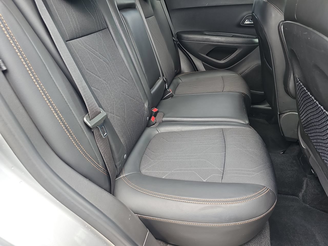 Used 2019 Chevrolet Trax LT w/ LT Convenience Package FWD image 18