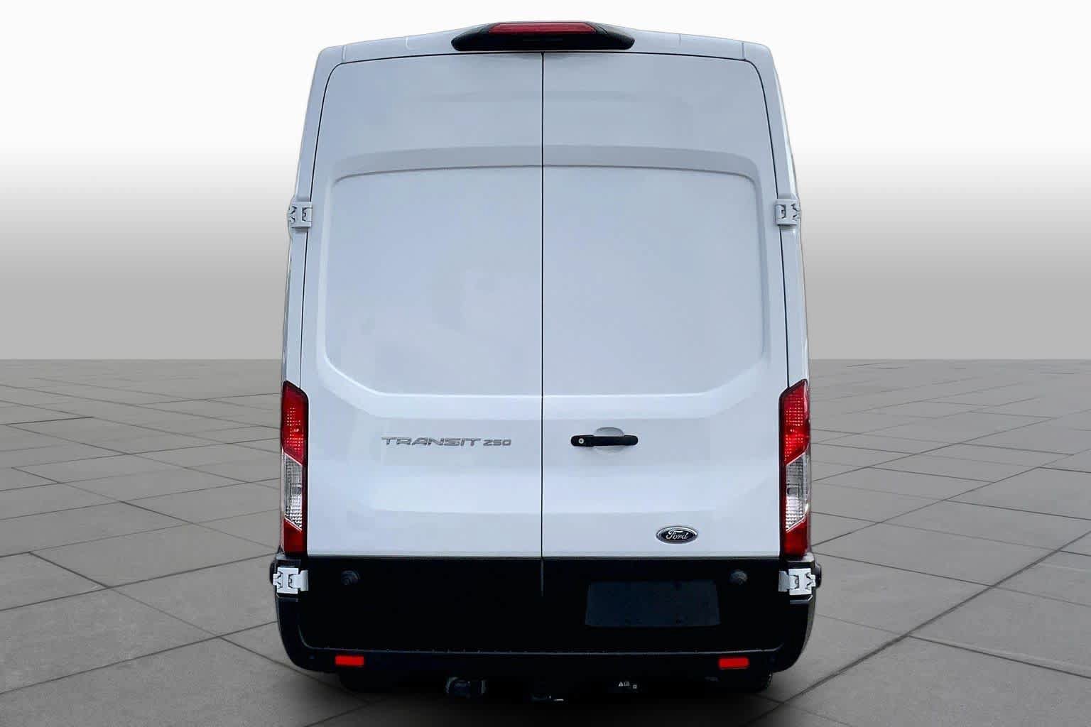 Used 2024 Ford Transit 250 148 High Roof Extended w/ Load Area Protection Package RWD image 5