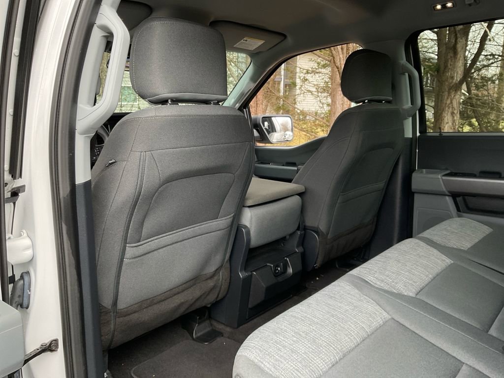 Used 2021 Ford F150 XLT image 29