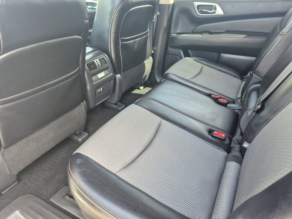 Used 2019 Nissan Pathfinder SV w/ Rock Creek Edition AWD/4WD image 13