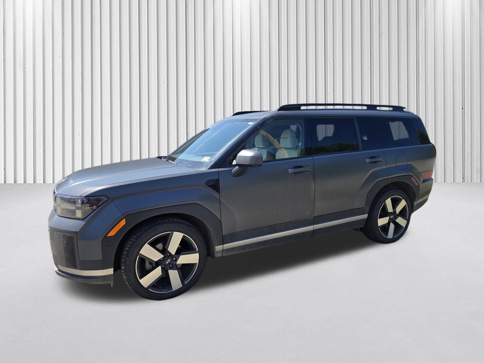 Used 2024 Hyundai Santa Fe Limited AWD/4WD image 1
