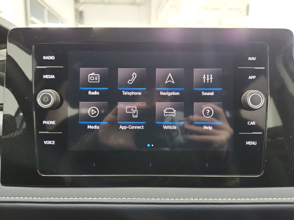 New 2026 Volkswagen Taos SEL image 15