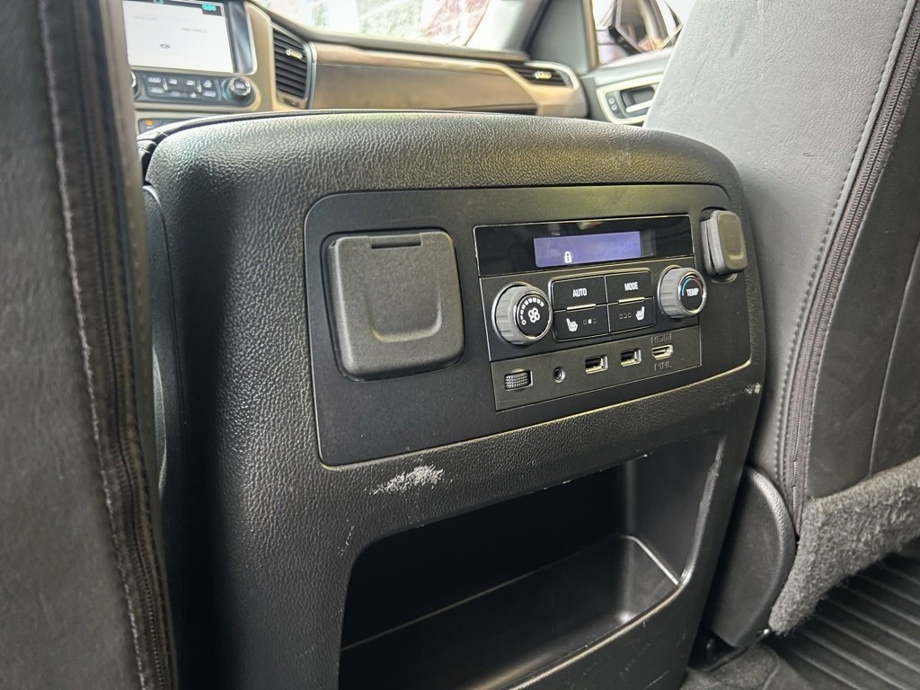 Used 2018 GMC Yukon Denali w/ Denali Ultimate Package image 21