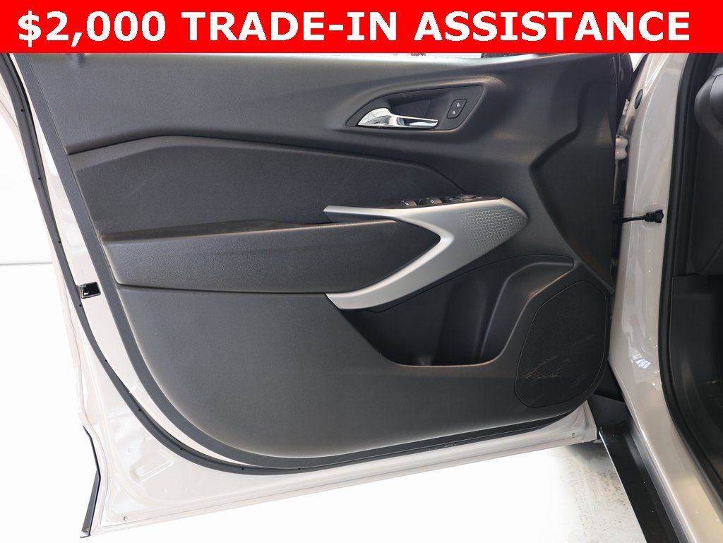 New 2026 Chevrolet Trax RS w/ Driver Confidence Package image 10