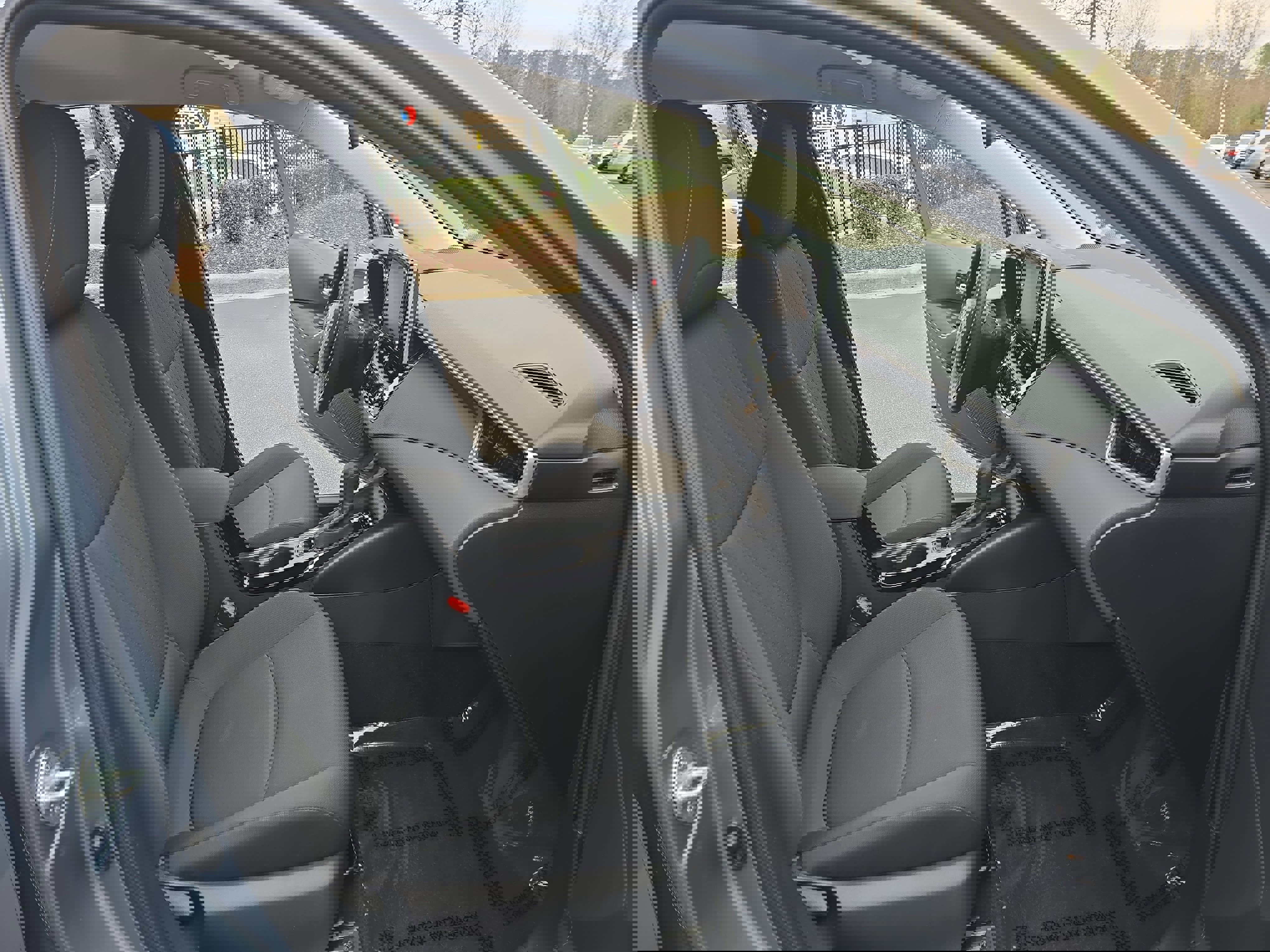 Used 2021 Toyota Corolla LE image 10