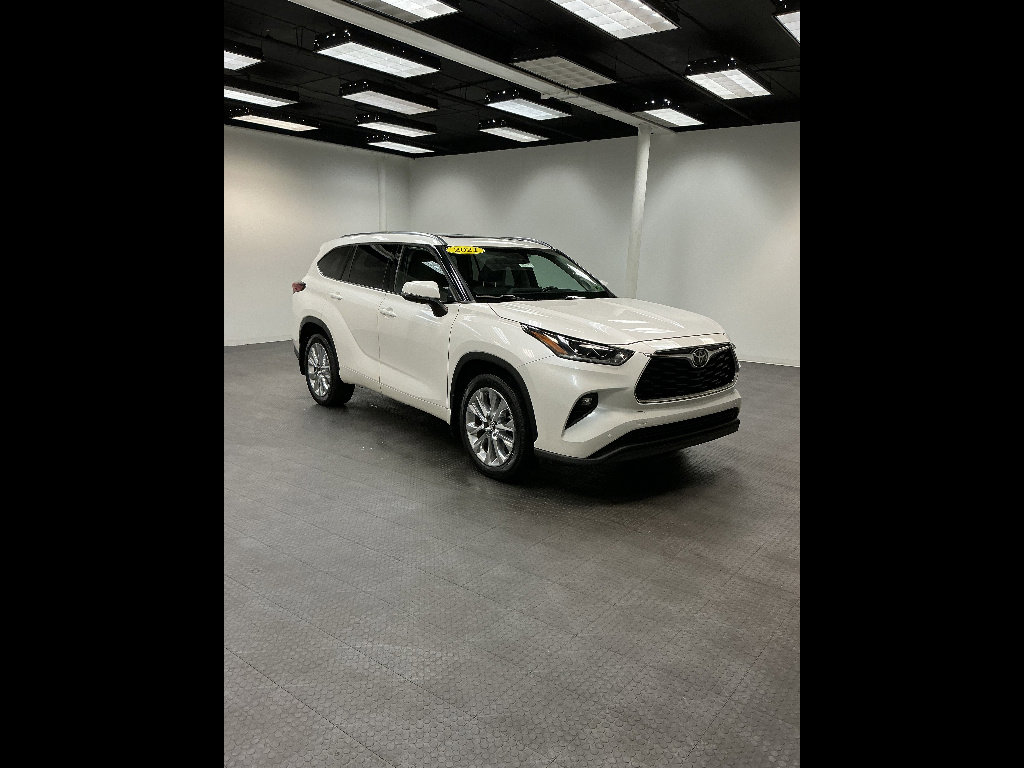 Used 2021 Toyota Highlander Limited AWD/4WD image 7