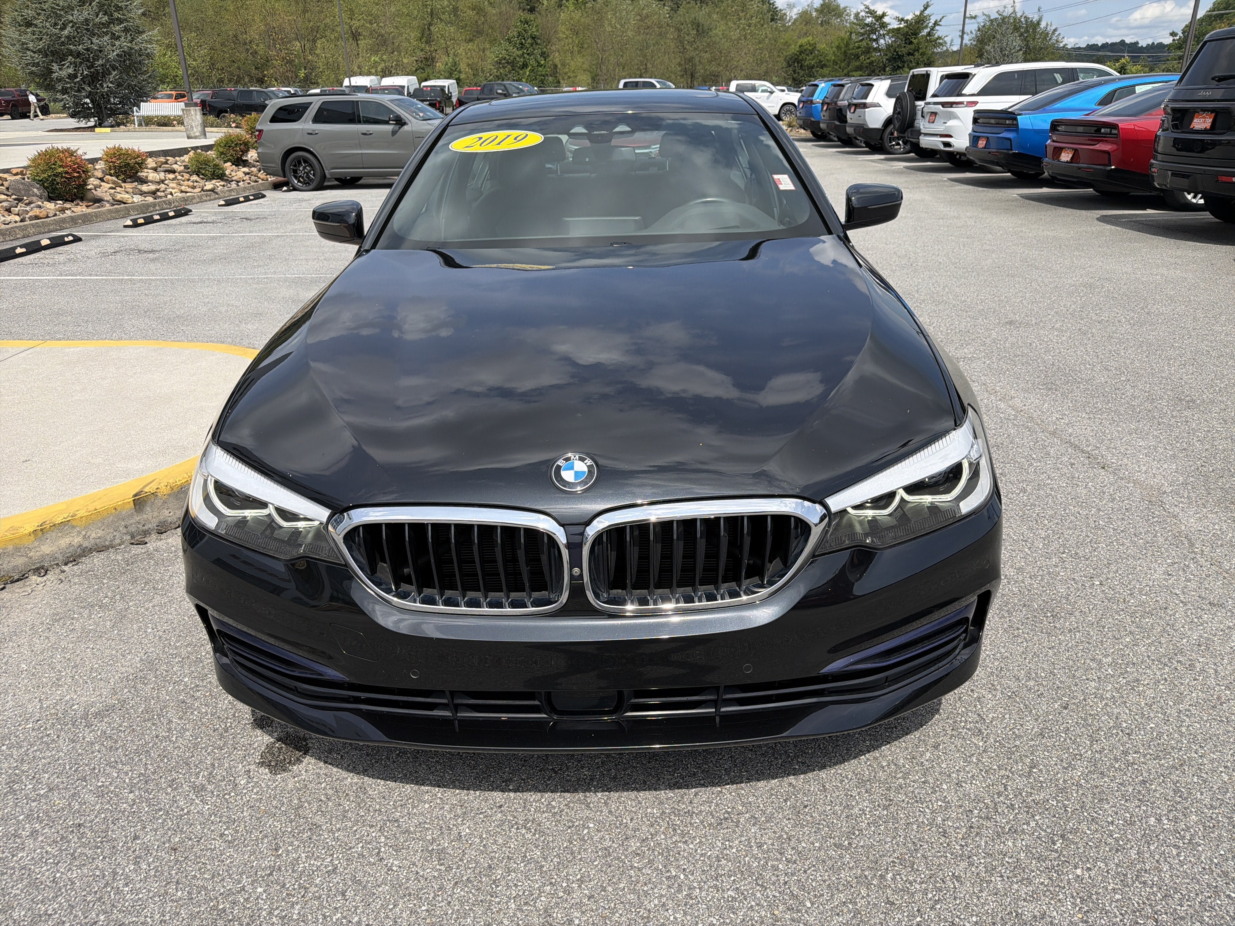 Used 2019 BMW 530i xDrive AWD/4WD image 4