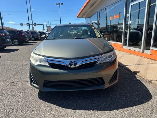 Used 2013 Toyota Camry LE FWD image 2
