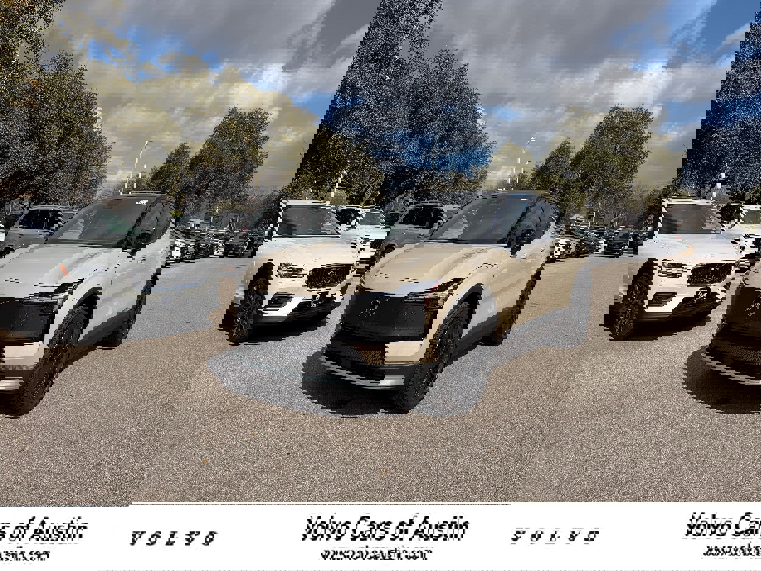 New 2026 Volvo EX30 Cross Country Ultra w/ Protection Package Premier image 1