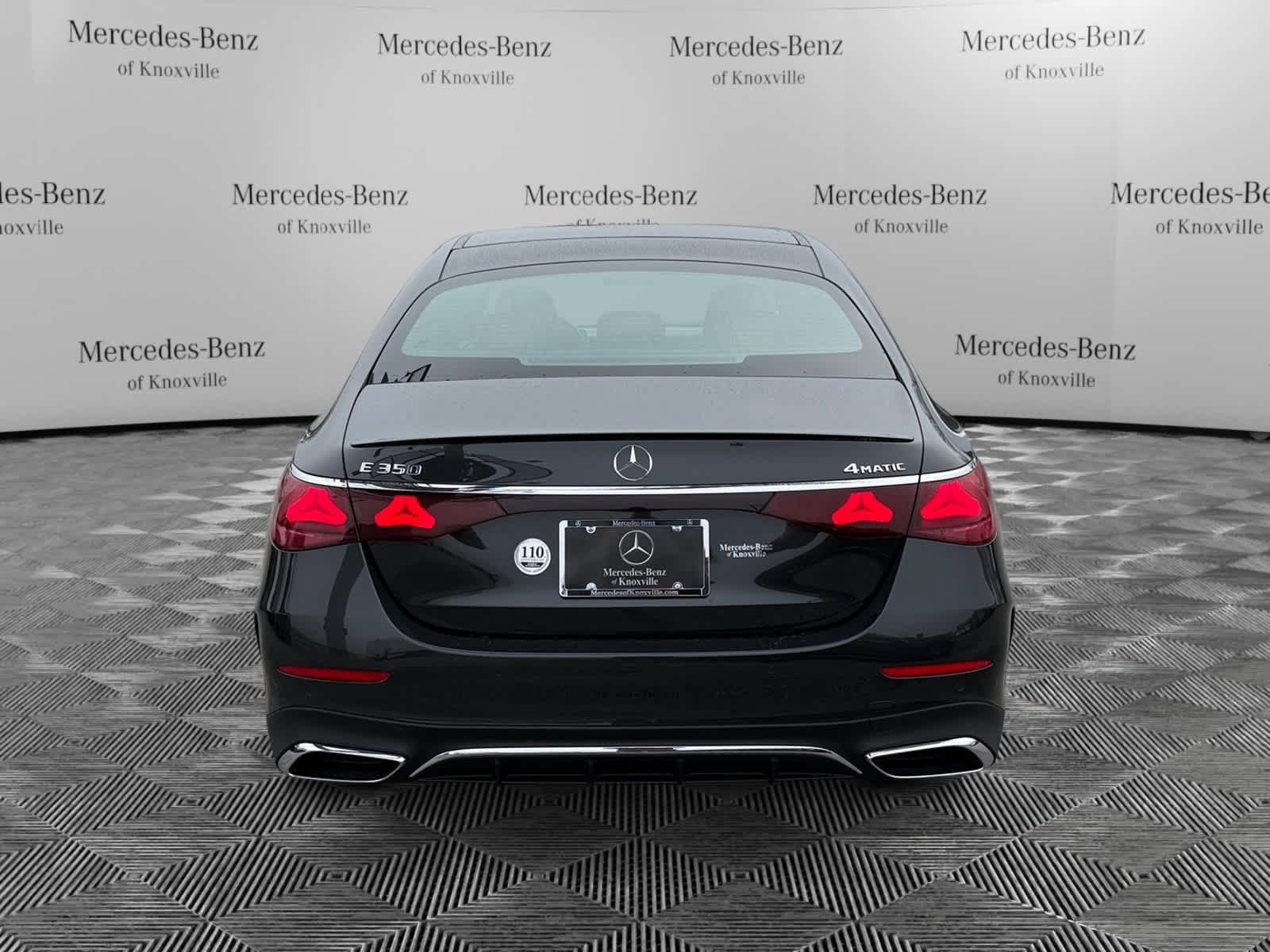 Used 2026 Mercedes-Benz E 350 4MATIC Sedan image 4