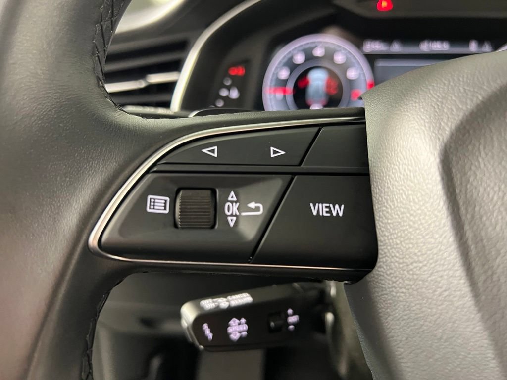 Used 2022 Audi Q8 Prestige AWD/4WD image 23