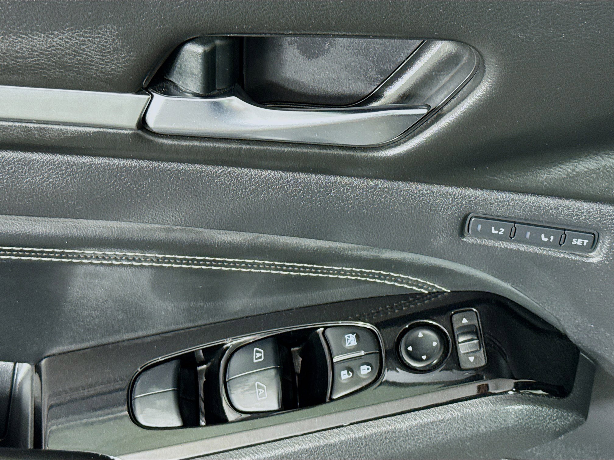 Used 2020 Nissan Altima 2.0 Platinum image 23