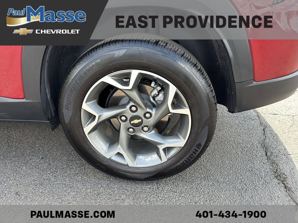 Certified 2025 Chevrolet Trax LT w/ LT Convenience Package FWD image 8