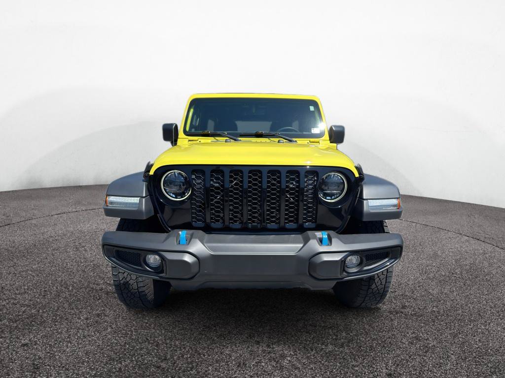 Used 2023 Jeep Wrangler Unlimited w/ Sun & Screen Package AWD/4WD image 3