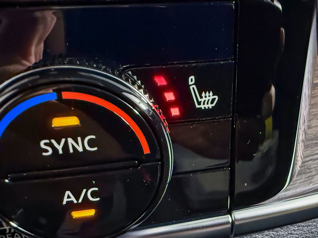 New 2026 Nissan Rogue Platinum image 16