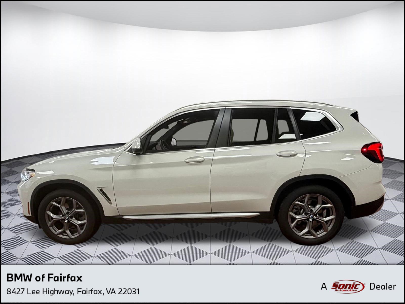 Used 2023 BMW X3 xDrive30i w/ Premium Package image 1