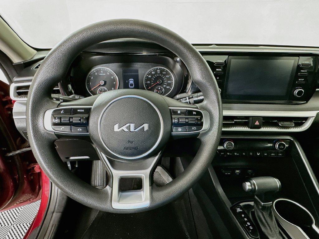 Used 2022 Kia K5 LXS FWD image 11