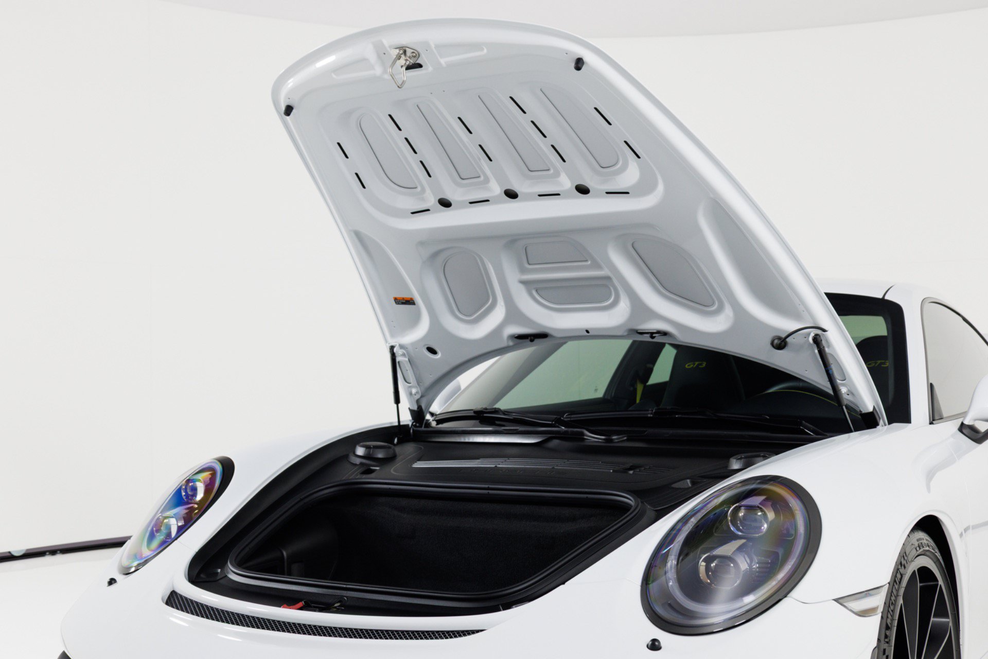 Used 2018 Porsche 911 GT3 RWD image 50