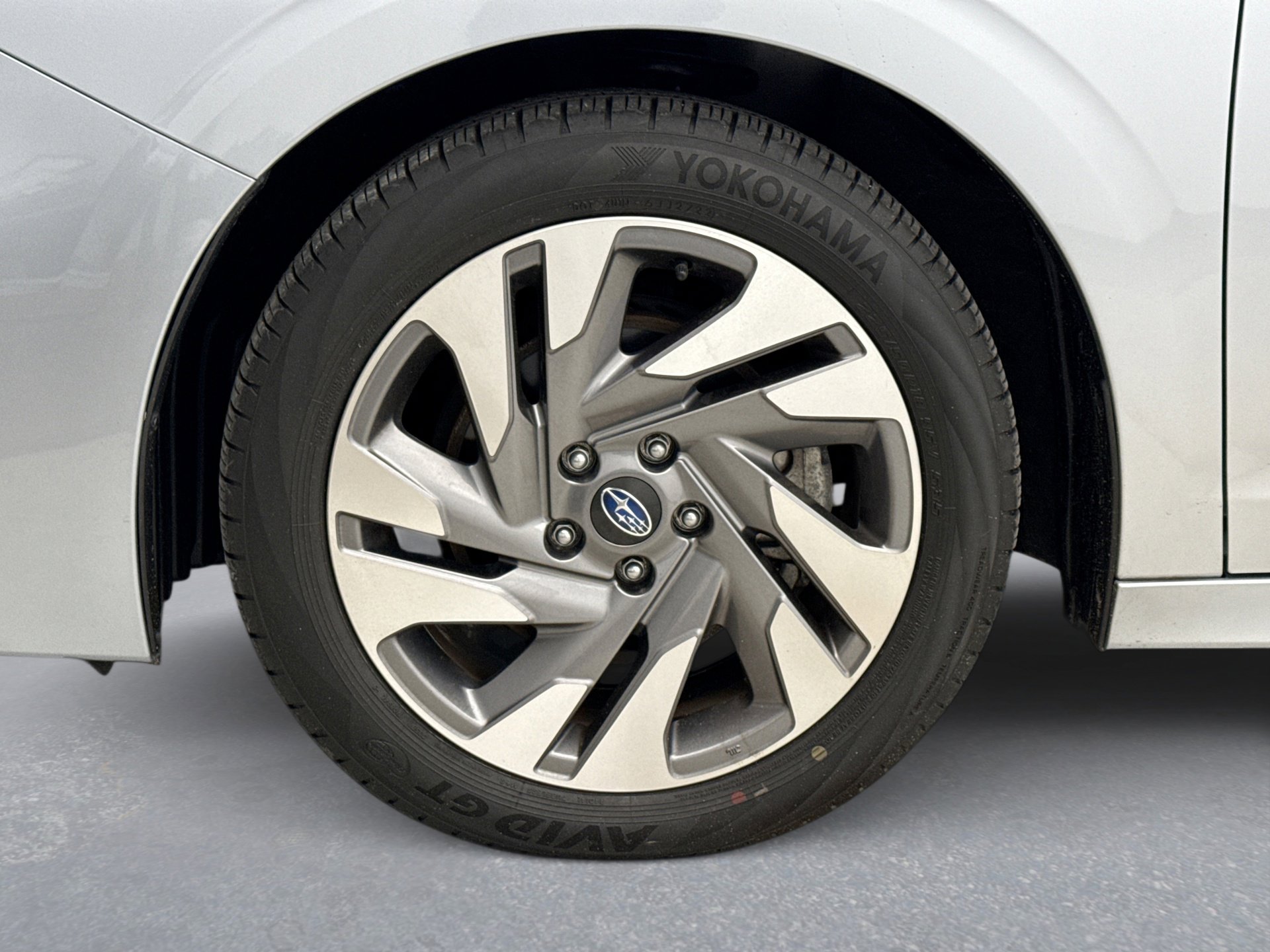 Used 2023 Subaru Legacy Limited image 12