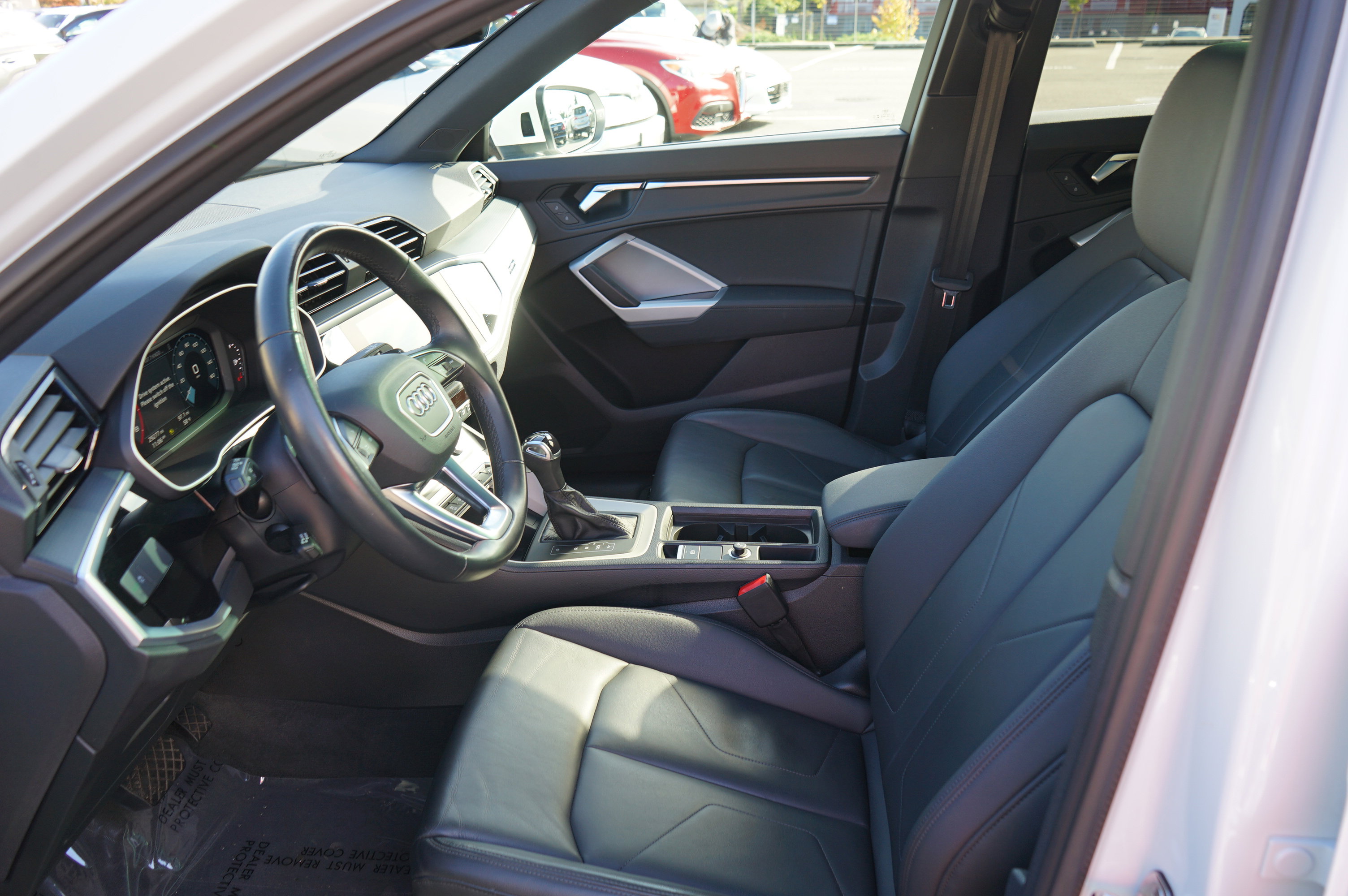 Used 2022 Audi Q3 2.0T Premium w/ Convenience Package image 18