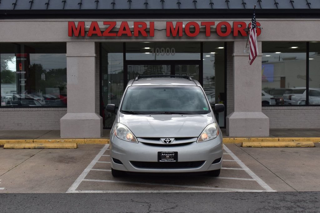 Used 2010 Toyota Sienna CE FWD image 10