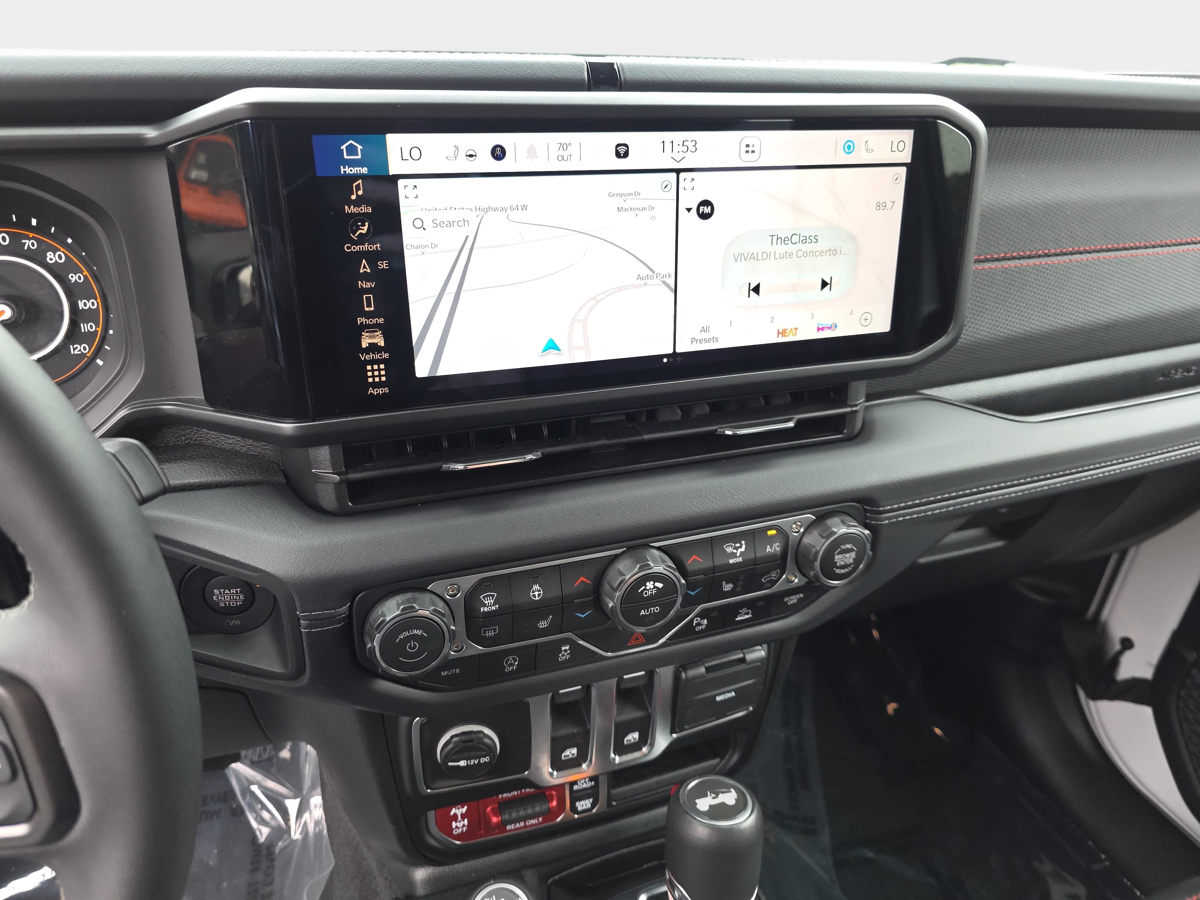 Certified 2026 Jeep Wrangler Rubicon AWD/4WD image 17