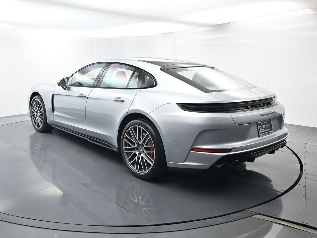 Certified 2026 Porsche Panamera GTS AWD/4WD image 3