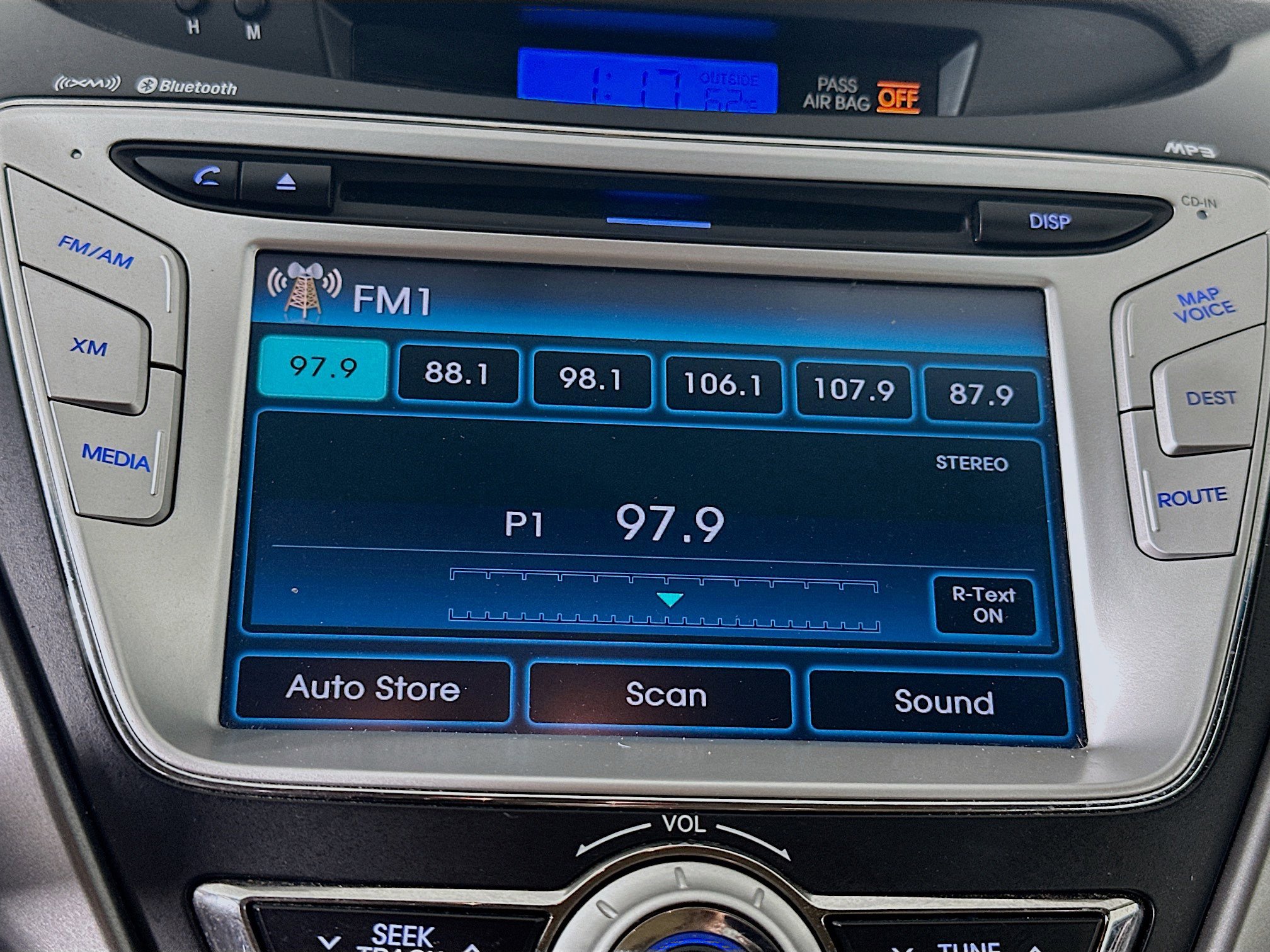 Used 2012 Hyundai Elantra Limited w/ Technology Pkg 5 FWD image 21