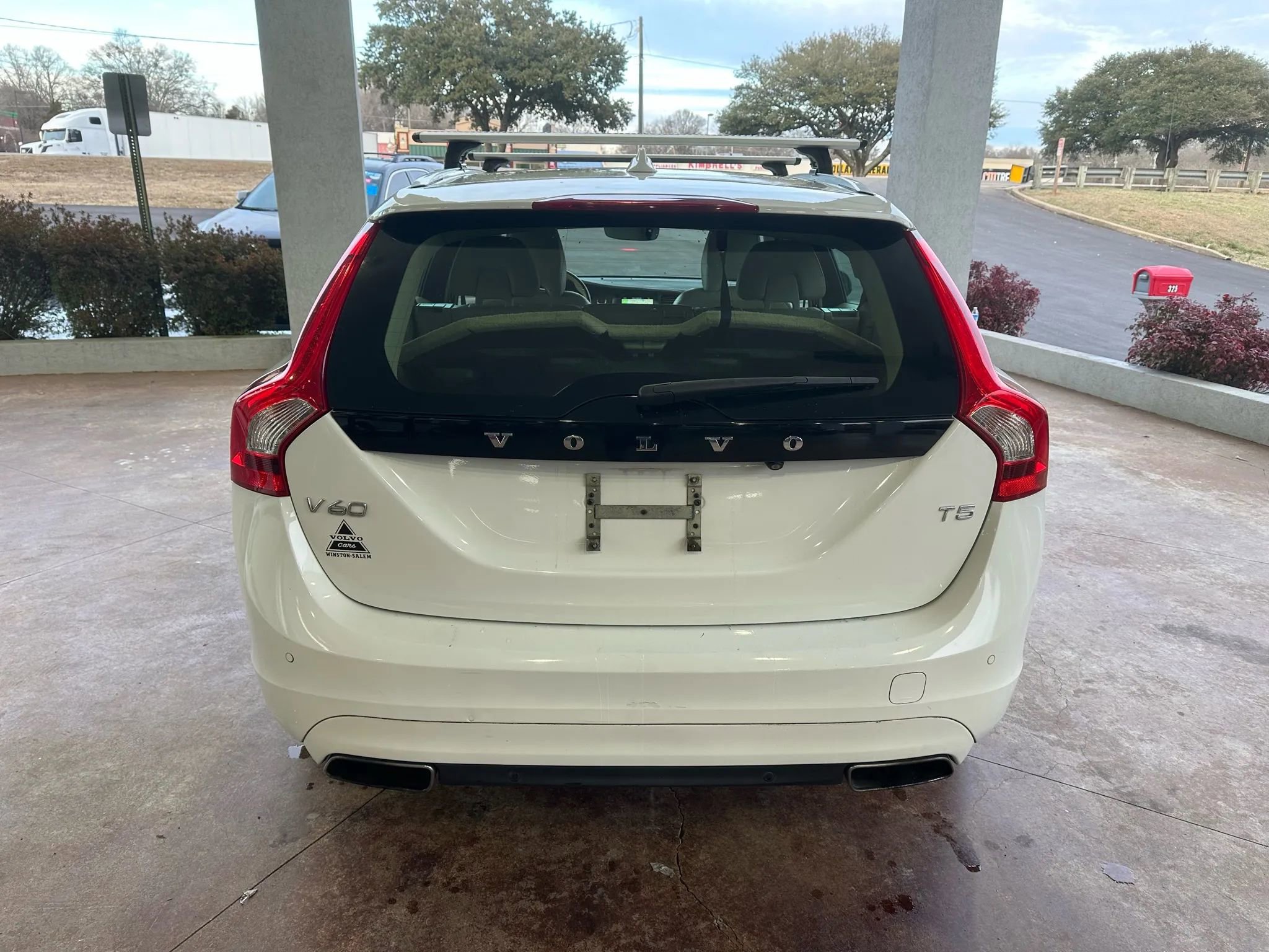 Used 2015 Volvo V60 T5 Premier FWD image 5
