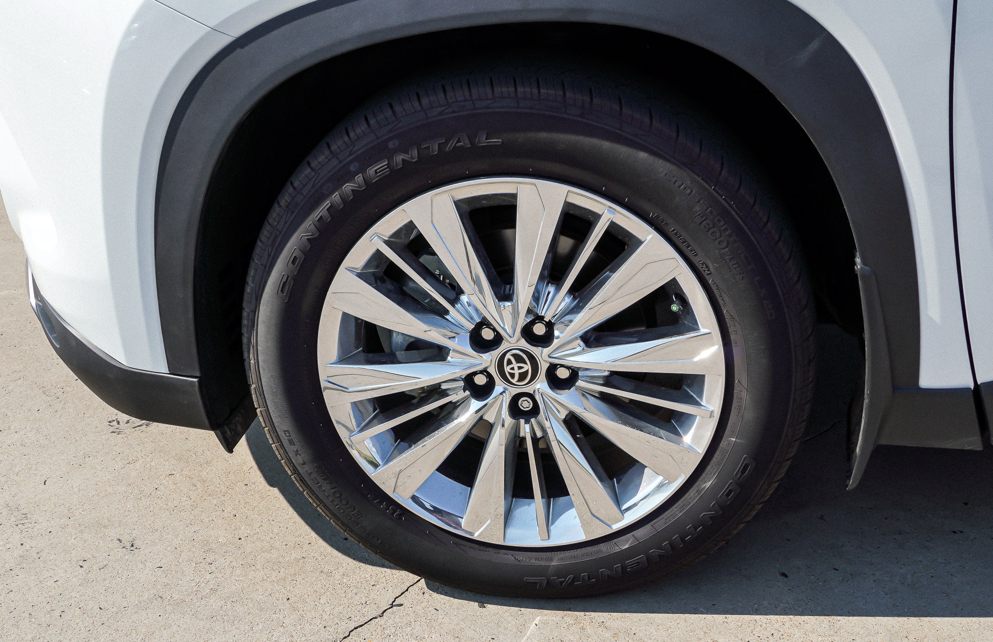 Certified 2025 Toyota Grand Highlander AWD image 12