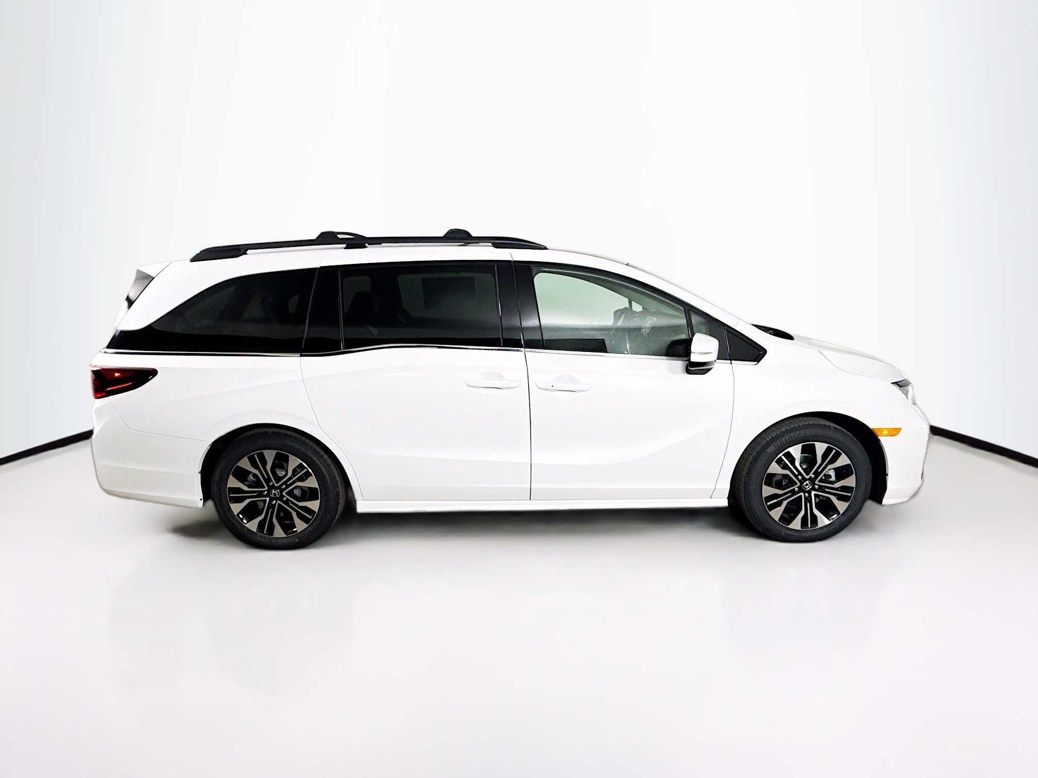 New 2026 Honda Odyssey Elite image 2