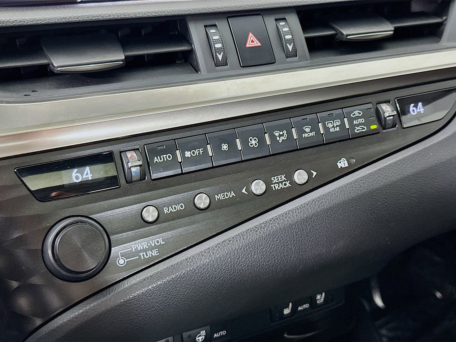 Used 2020 Lexus ES 300h w/ Premium Package FWD image 16