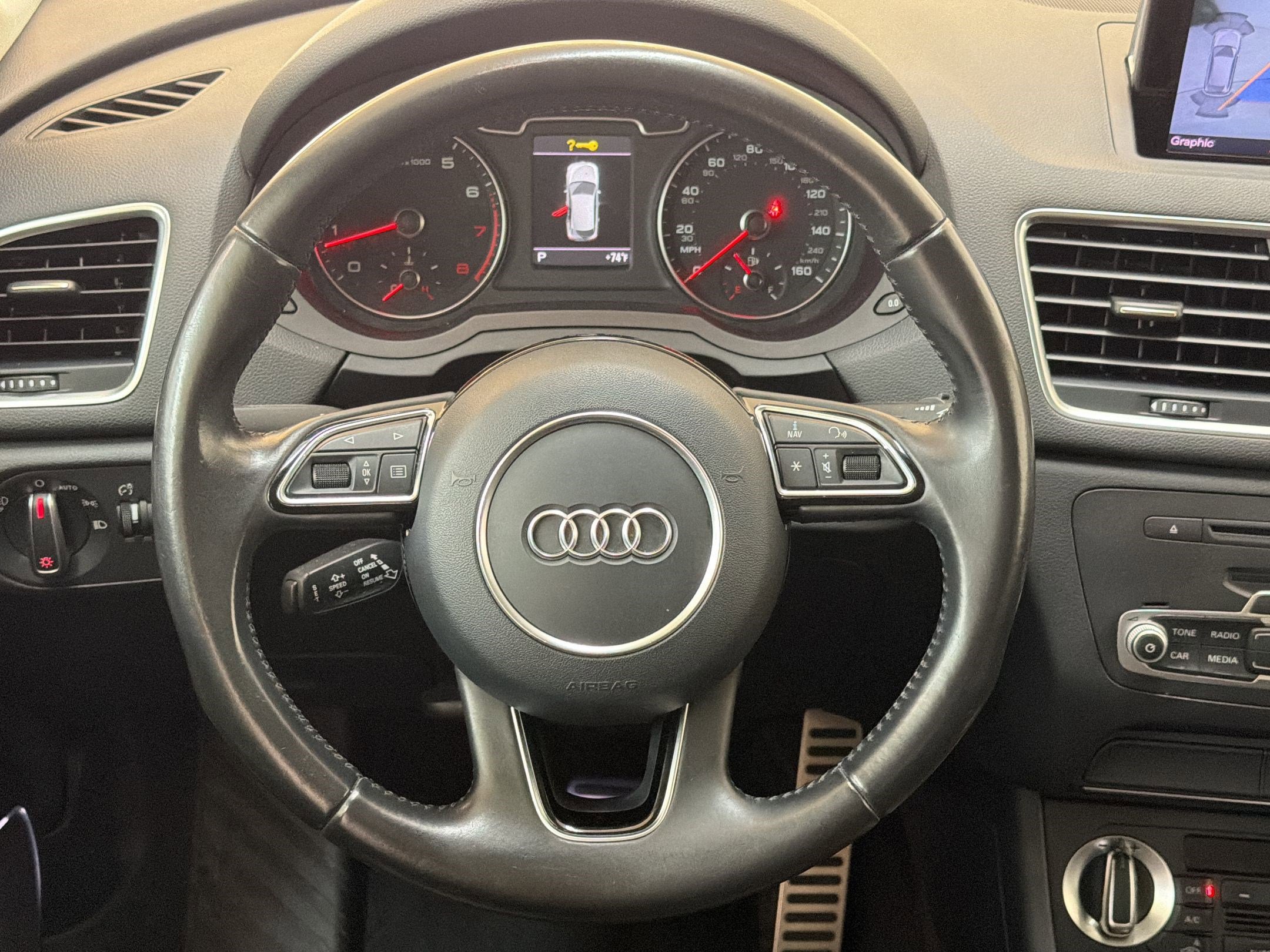 Used 2015 Audi Q3 2.0T Prestige w/ Prestige Package AWD/4WD image 16