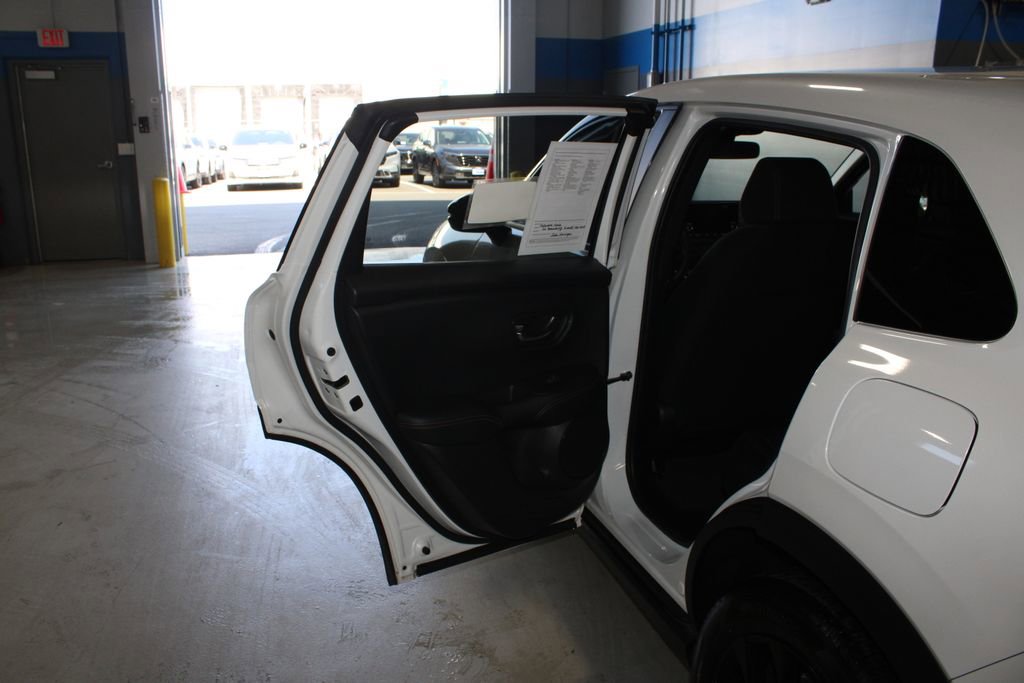 Certified 2024 Honda HR-V Sport image 16