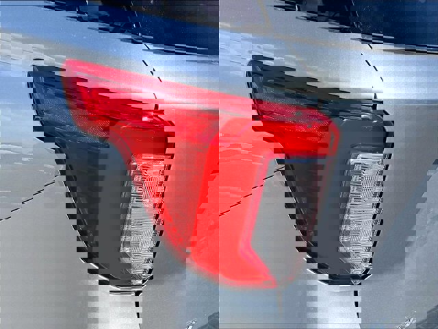 Used 2024 Ford Explorer Limited image 29