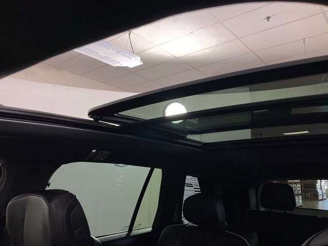 New 2026 Cadillac Vistiq Platinum image 16