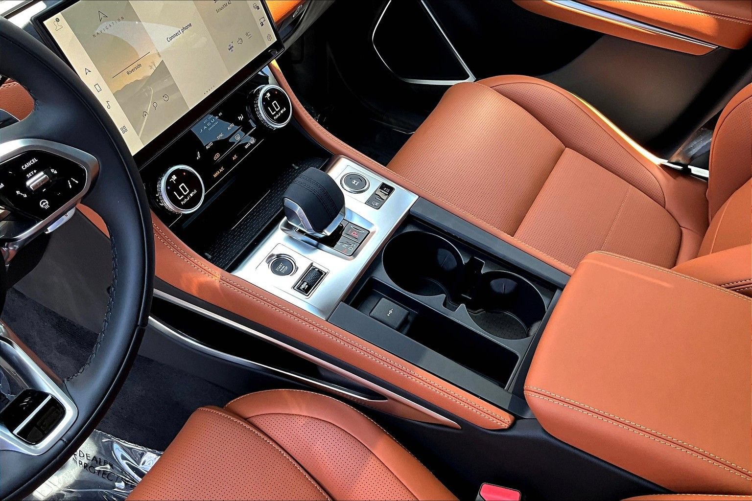 New 2026 Jaguar F-PACE R-Dynamic S AWD/4WD image 8