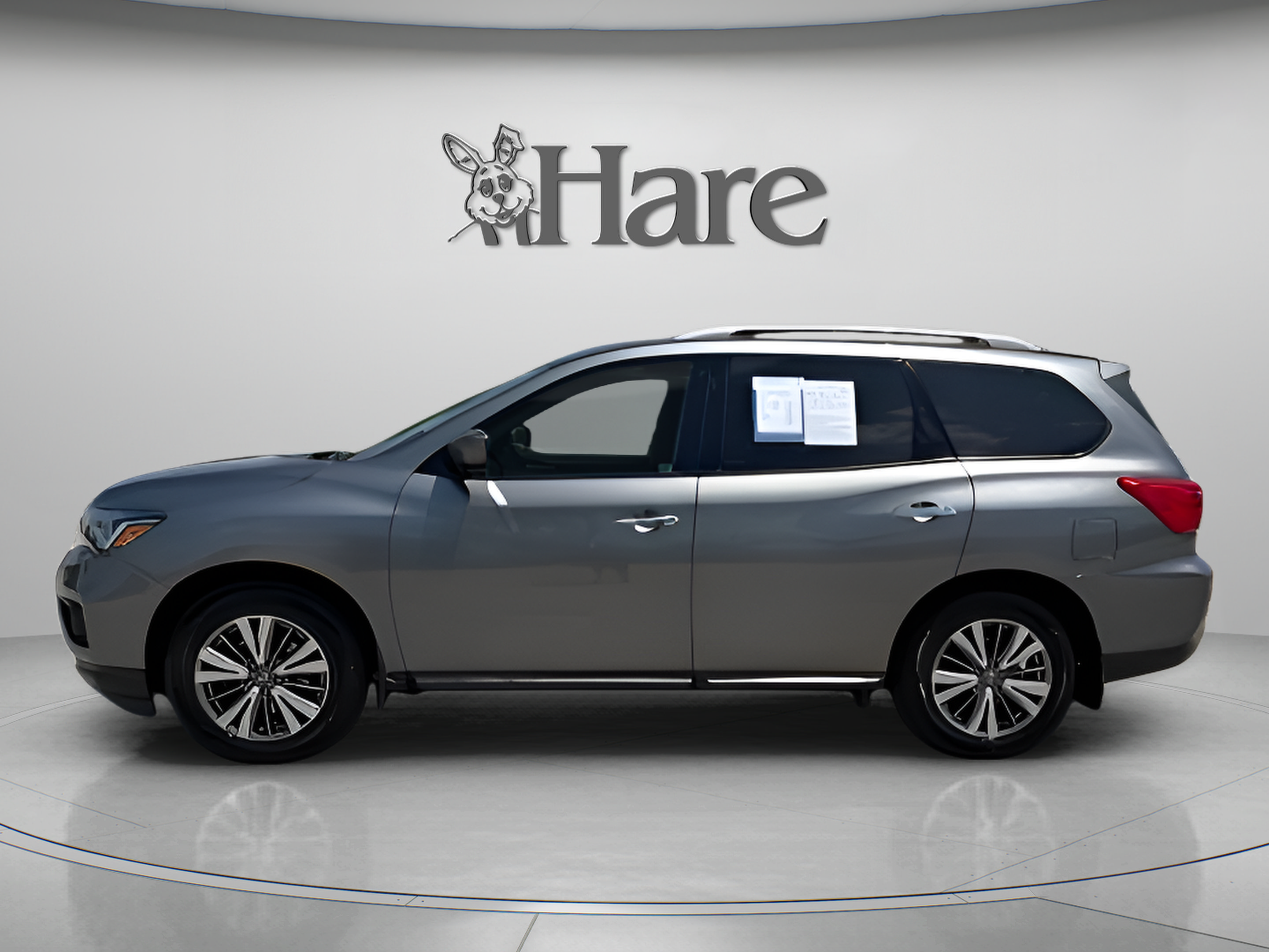 Used 2018 Nissan Pathfinder S AWD/4WD image 2