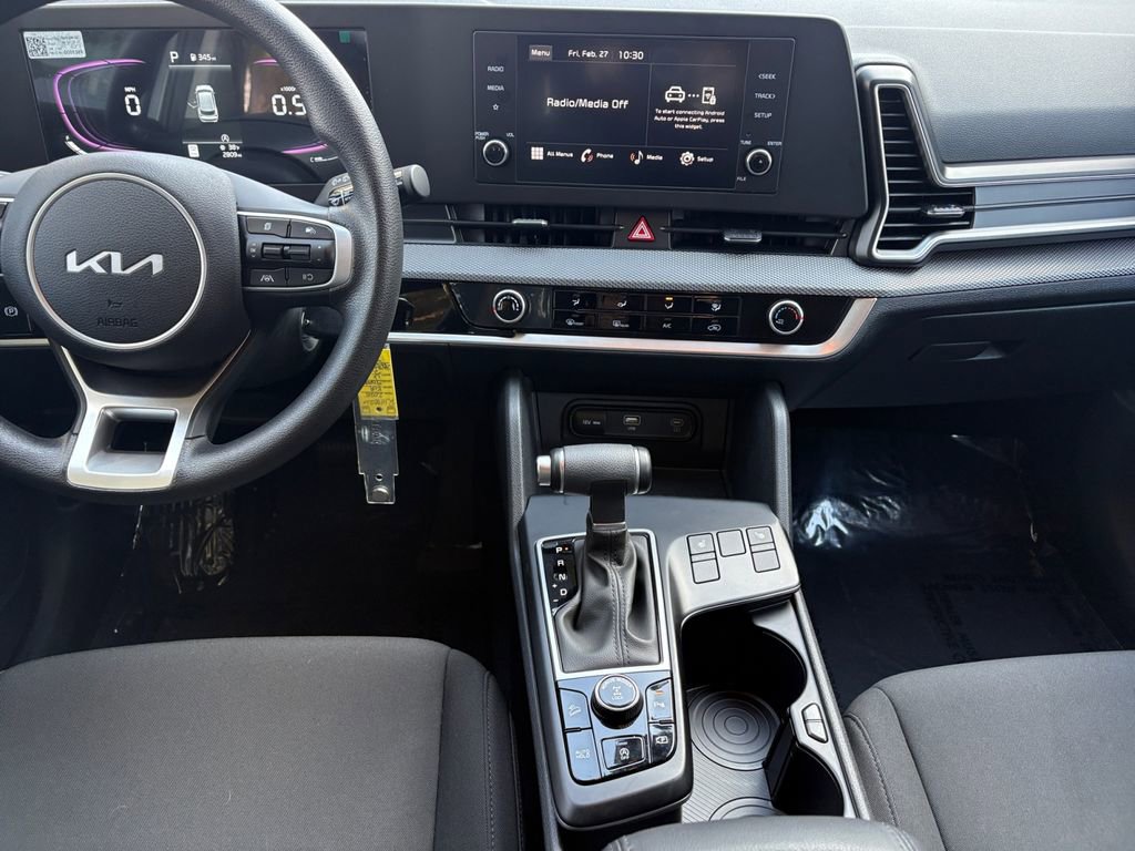 Used 2025 Kia Sportage LX image 16