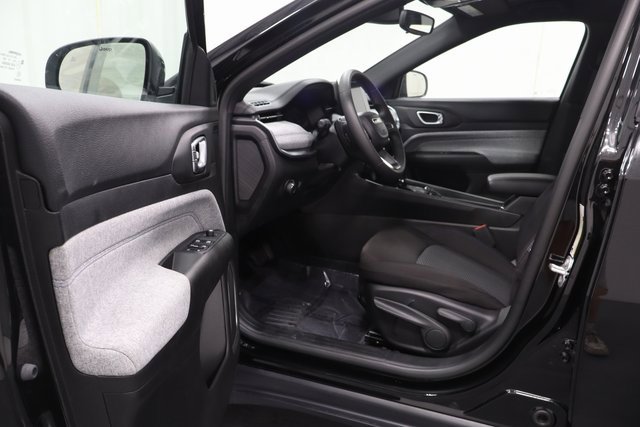 New 2025 Jeep Compass Sport image 11