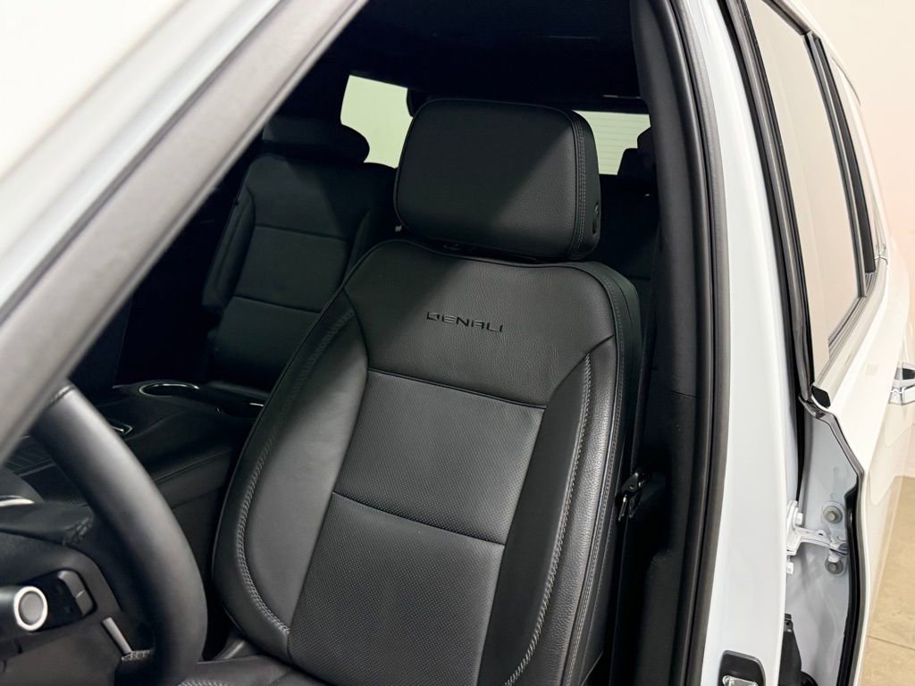Certified 2023 GMC Yukon Denali image 53