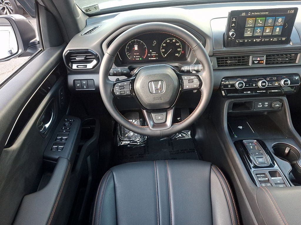 Used 2023 Honda Pilot TrailSport image 11