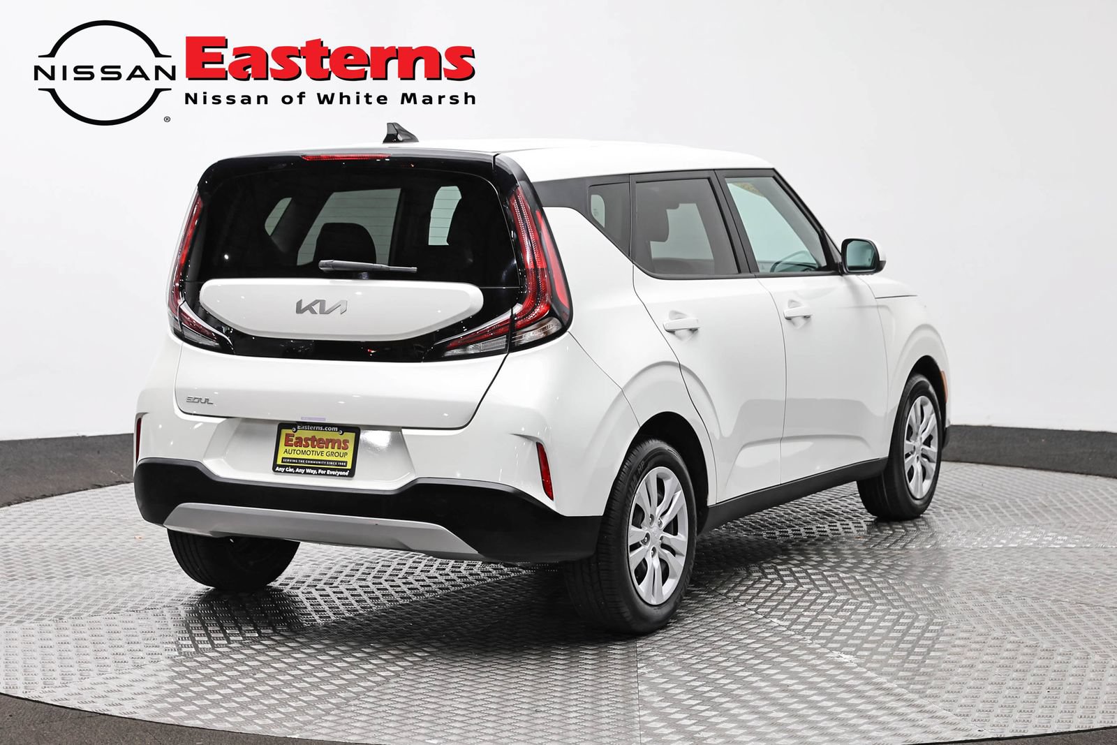 Used 2023 Kia Soul FWD image 5