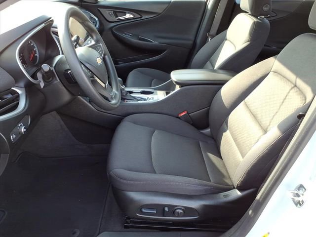 Used 2024 Chevrolet Malibu LT image 11