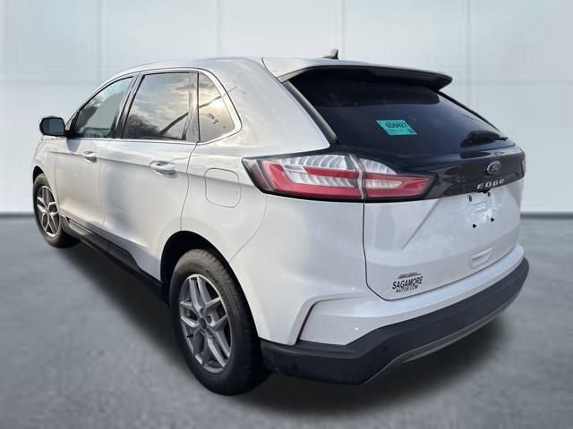 Used 2021 Ford Edge SEL image 2