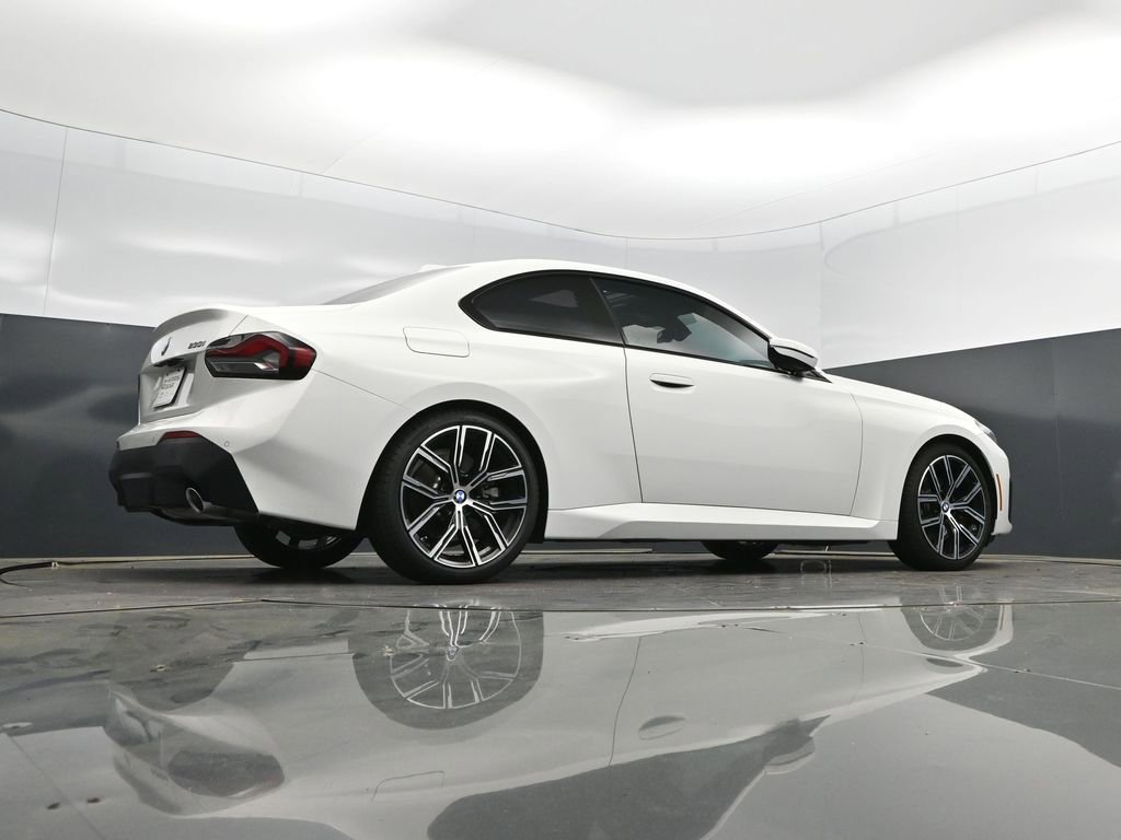 Certified 2024 BMW 230i Coupe w/ Premium Package image 40