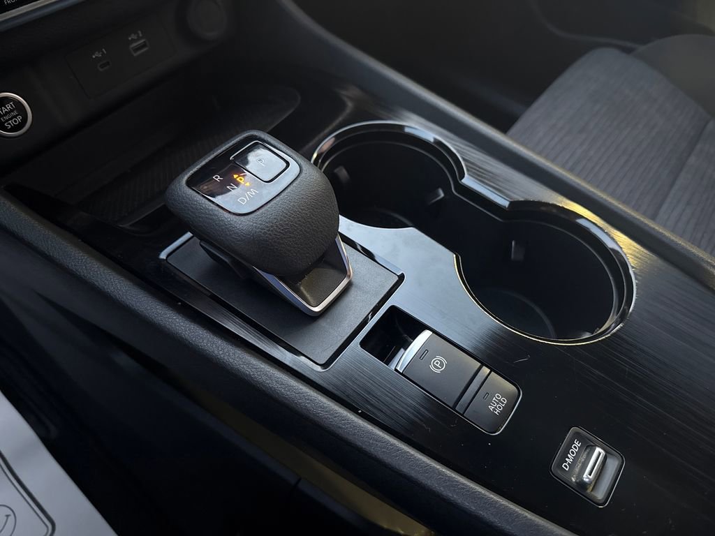 Used 2023 Nissan Rogue SV FWD image 27